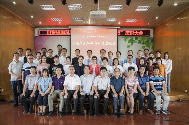 合影_副本.jpg